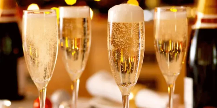 Mua rượu vang ngọt chất lượng tại ruouak.com – Rượu AK